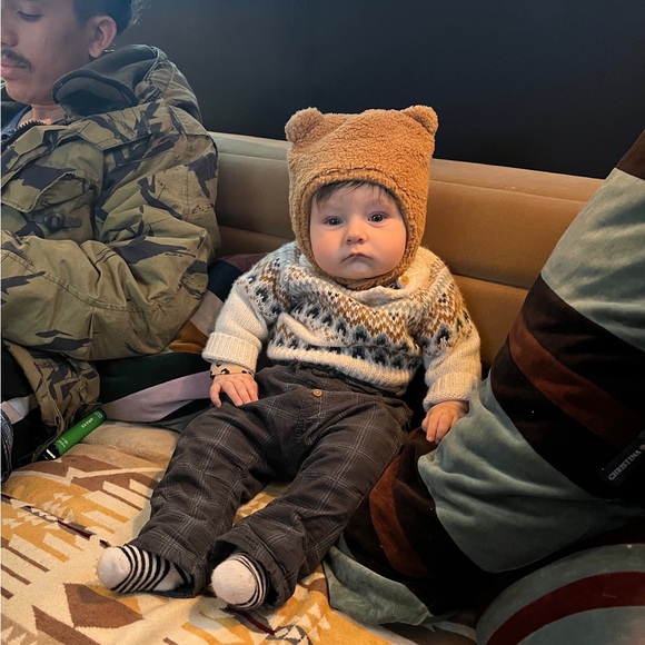 Leopard Print baby One Piece matching fleece bear hat & gloves moccasins bib - Picture 8 of 8